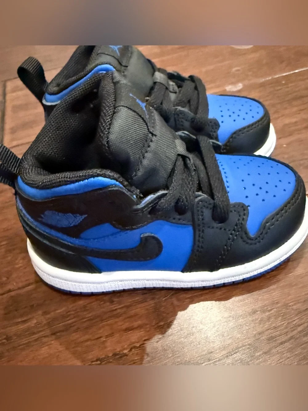 Jordan Kids High-Top Sneakers in Black and Royal Blue Size 5